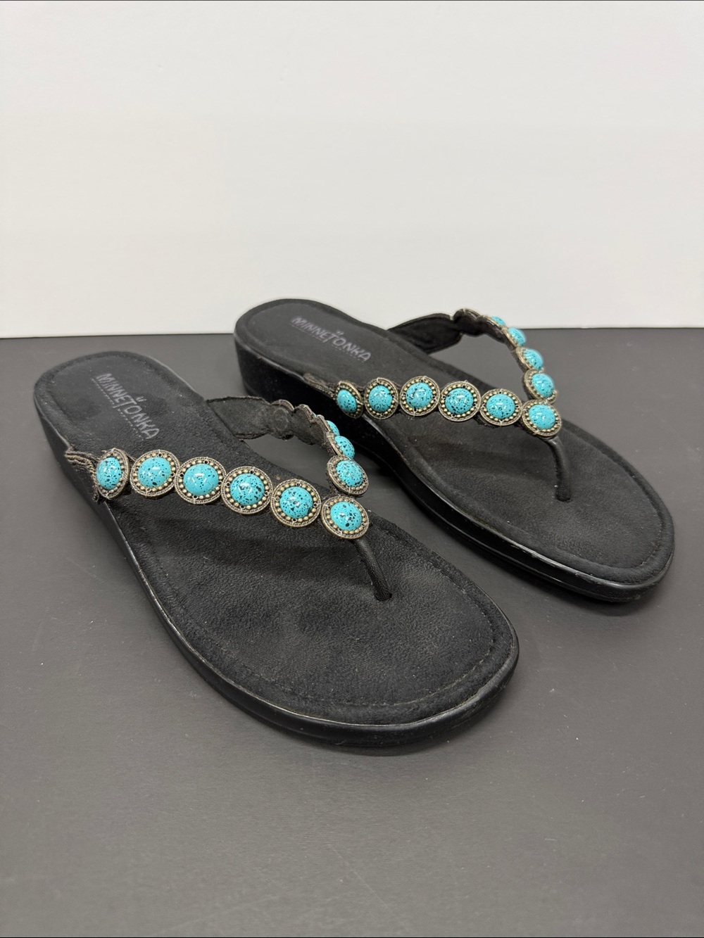 Minnetonka Black Sandal Thongs with Turquoise Stone Accents